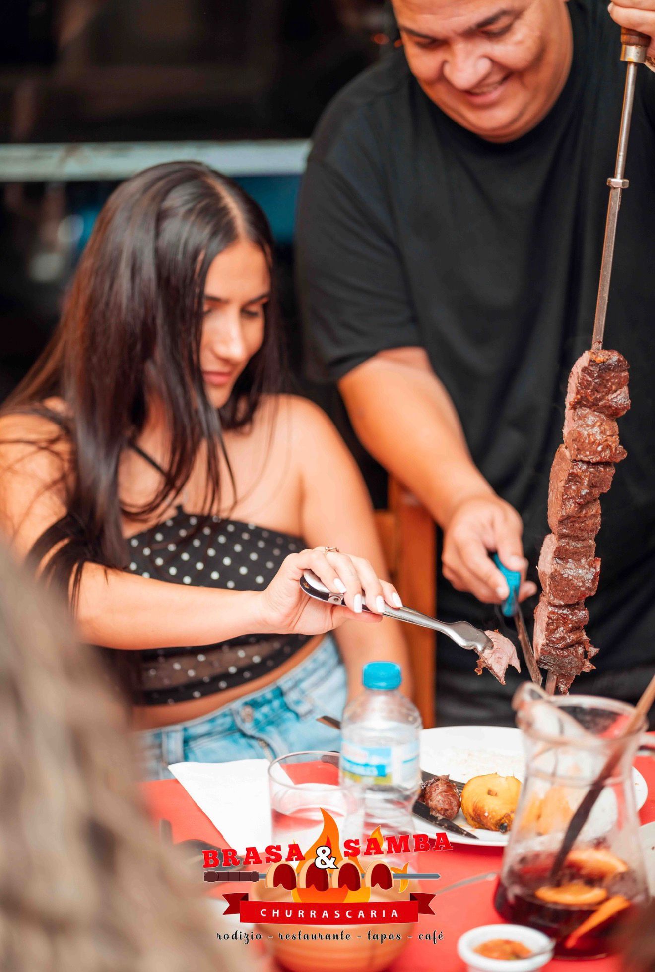 Picanha servida en Brasa y Samba